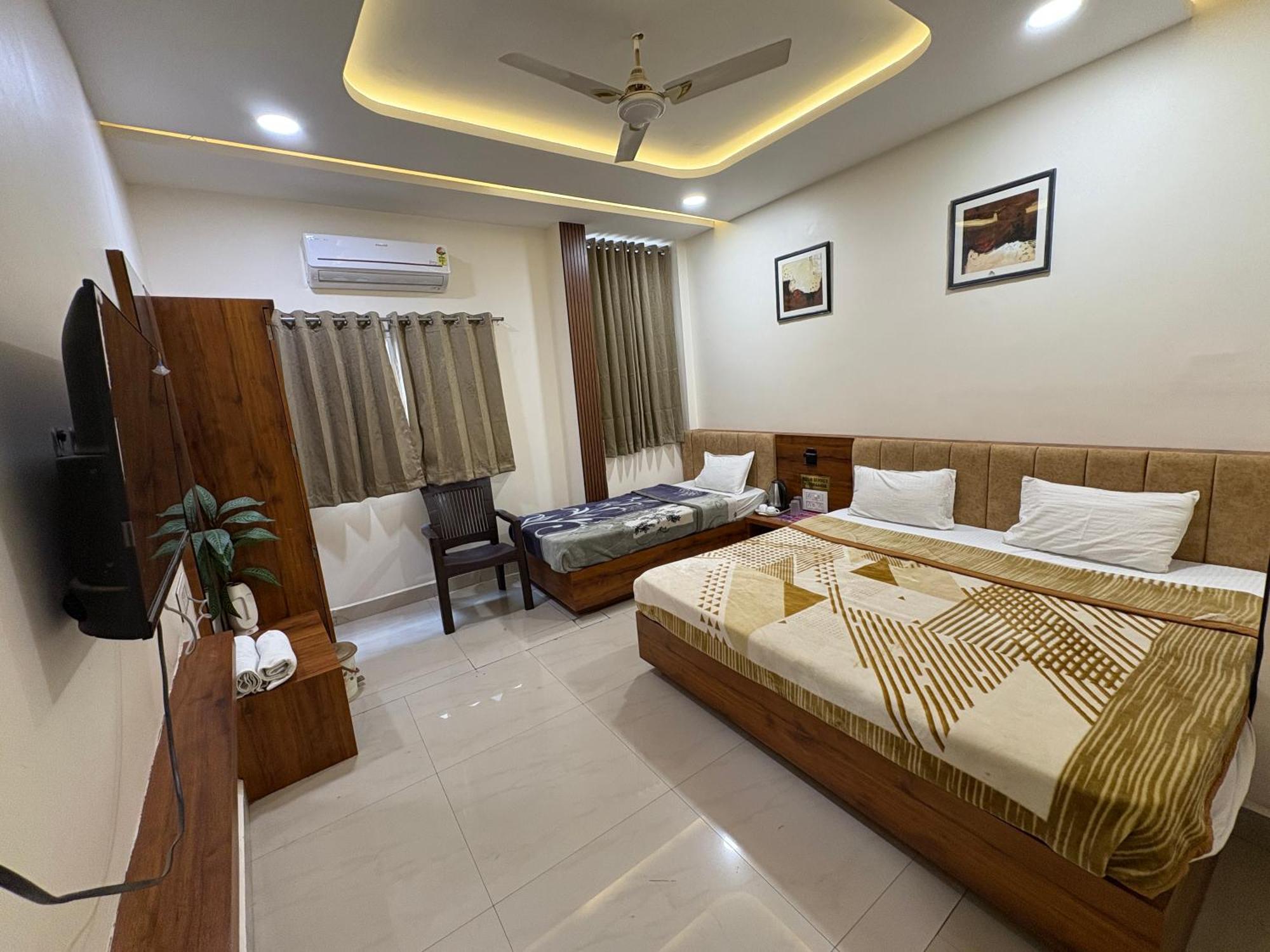 Hotel Anantshree อุจเจน ภายนอก รูปภาพ